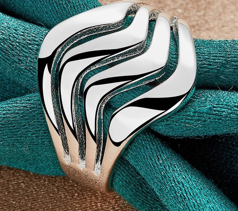 Wavy Lines Ring