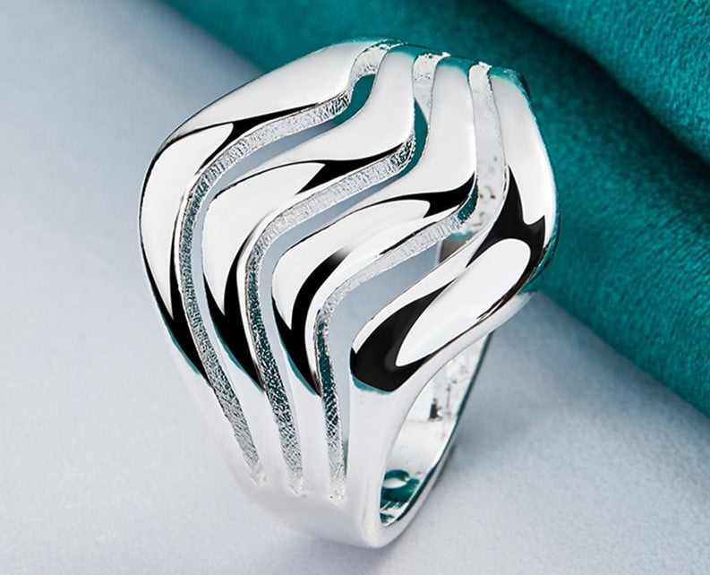 Wavy Lines Ring
