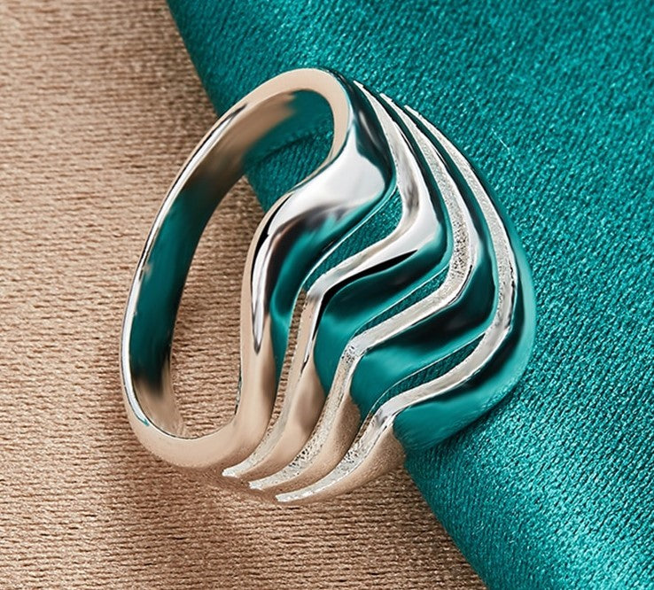 Wavy Lines Ring